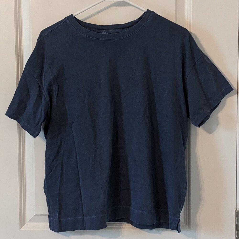 Old Navy Dark Blue T-Shirt - Size Medium